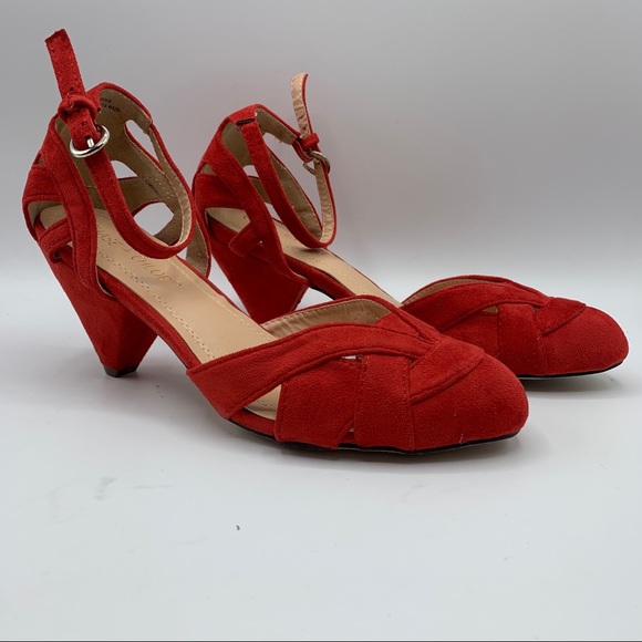Chase + Chloe Kiera Adjustable Strap Heeled Shoes Size 7